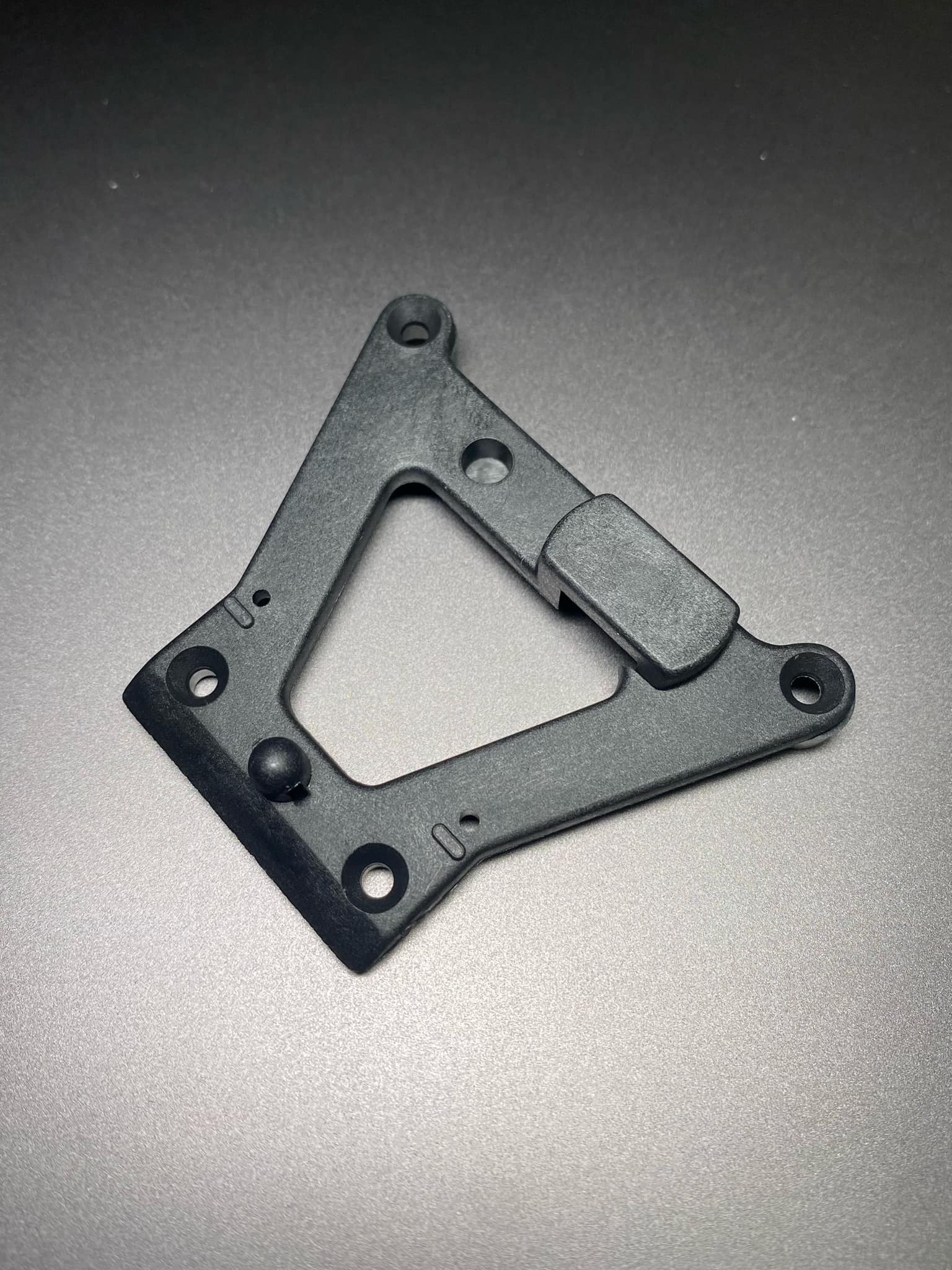 RC10B3 Front Top Deck