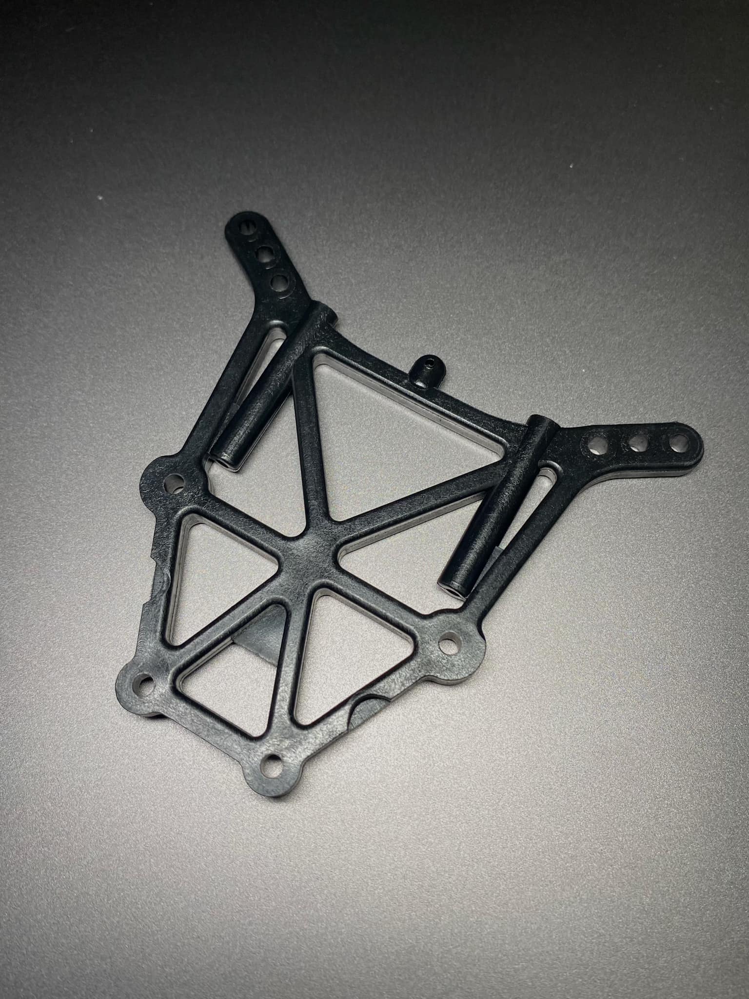 RC10B3 Rear Shock Tower, Molded