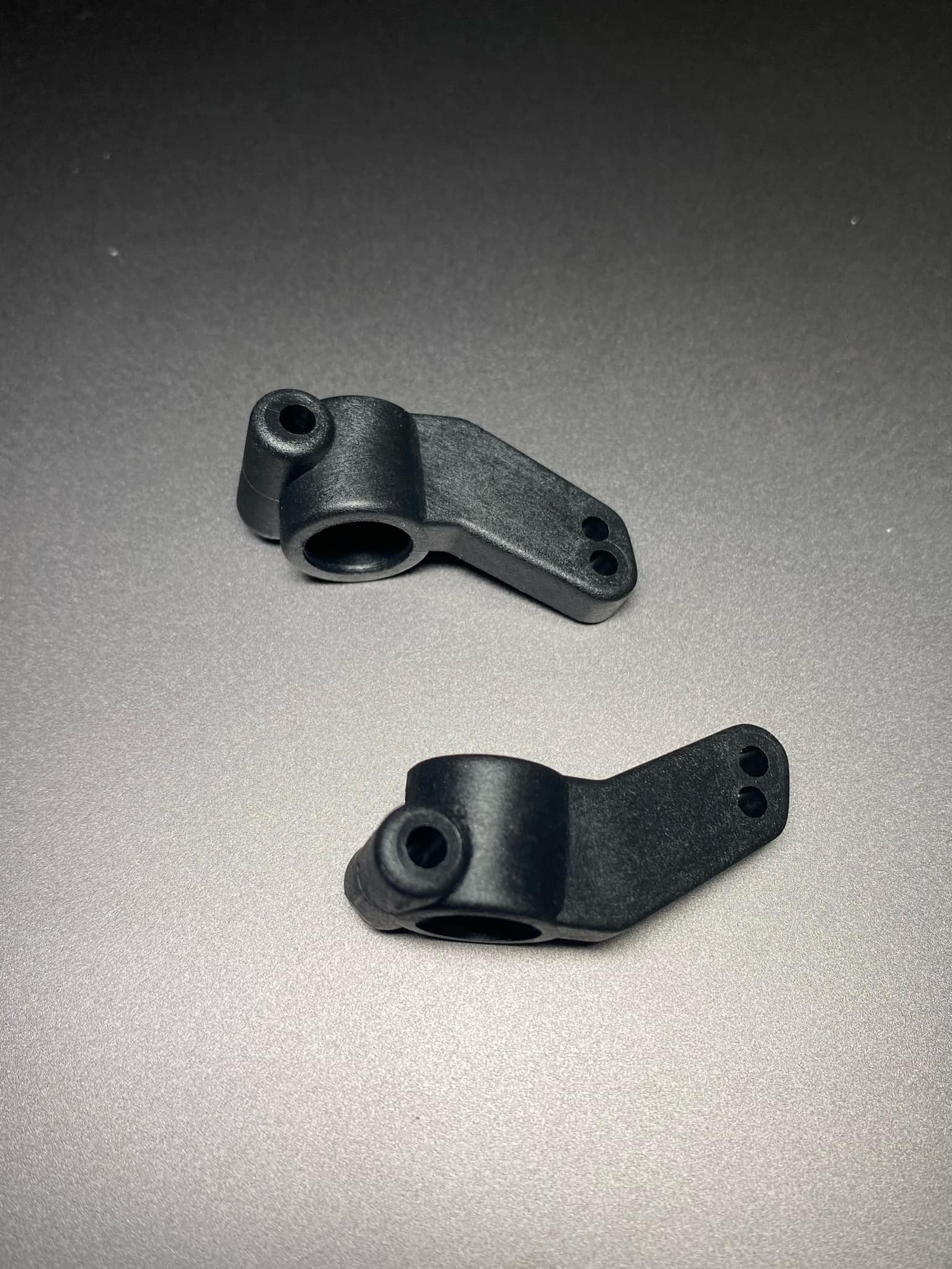 RC10B3 Rear Hub Carriers 2pcs fr3-005
