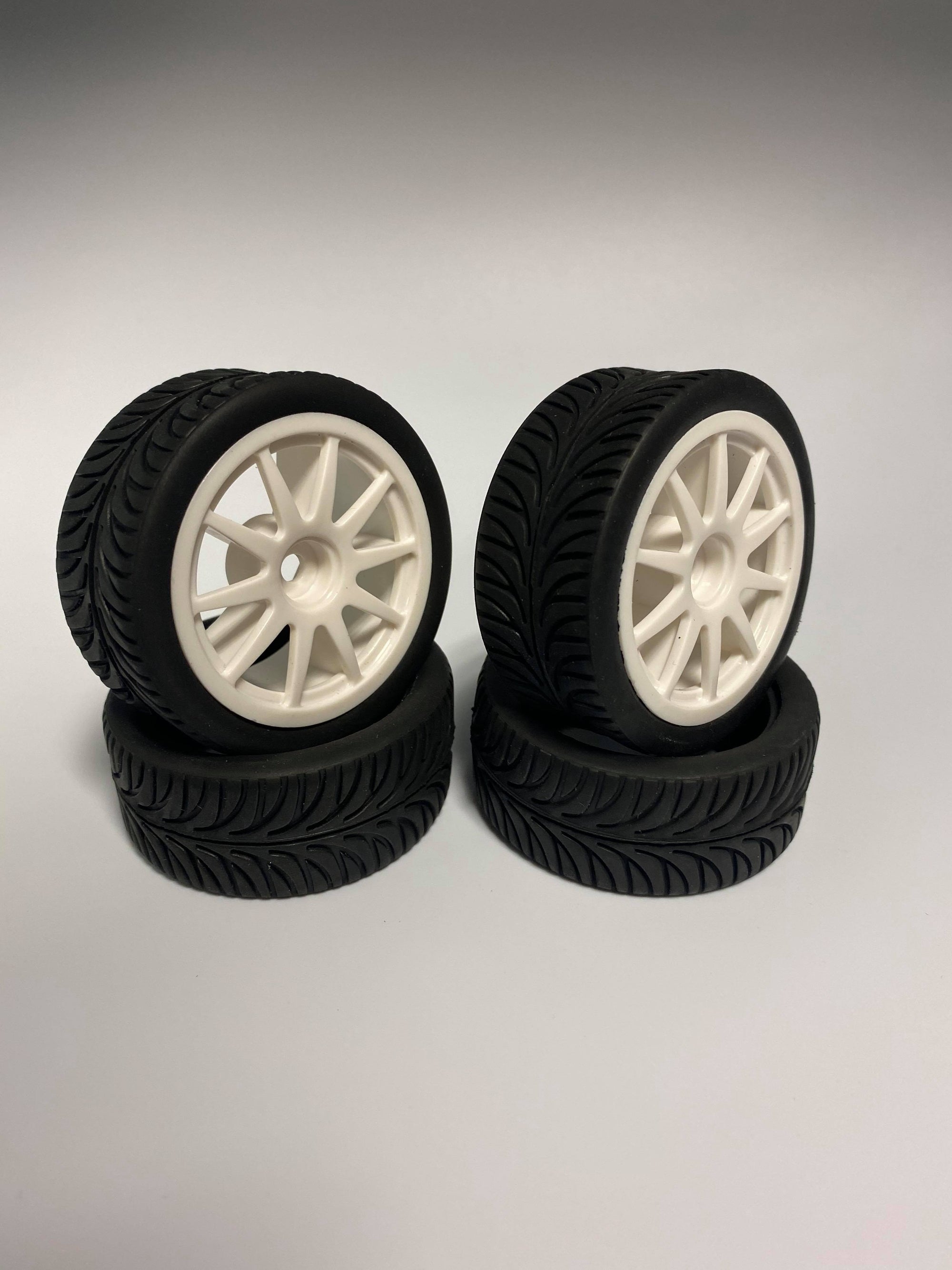 D007 Road Tire On-Road Grip Tyre Set 52mm X 26mm wheel Tamiya Kyosho HPI TYP2