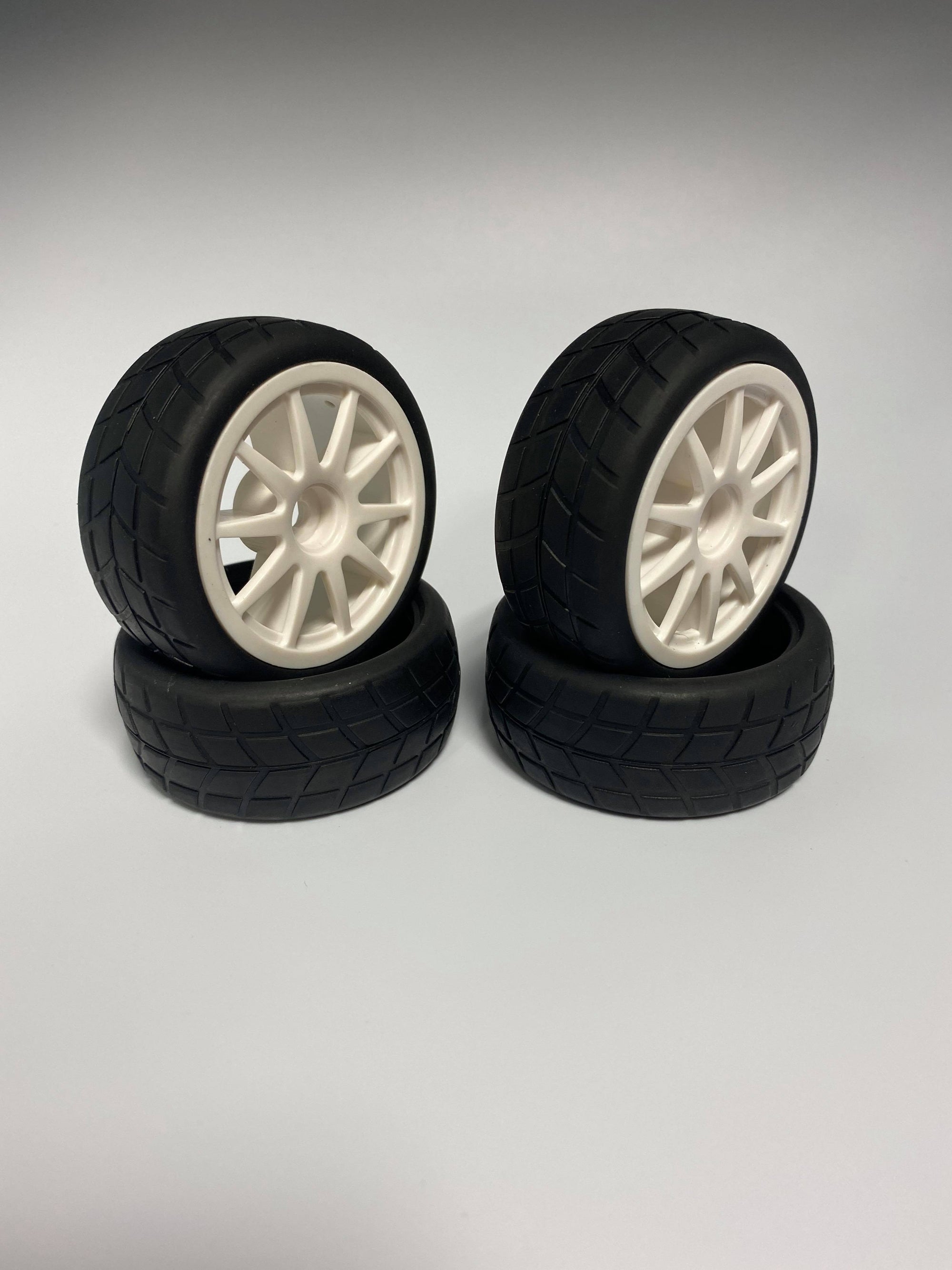 D001 Road Tire On-Road Grip Tyre Set 52mm X 26mm wheel Tamiya Kyosho HPI TYP2