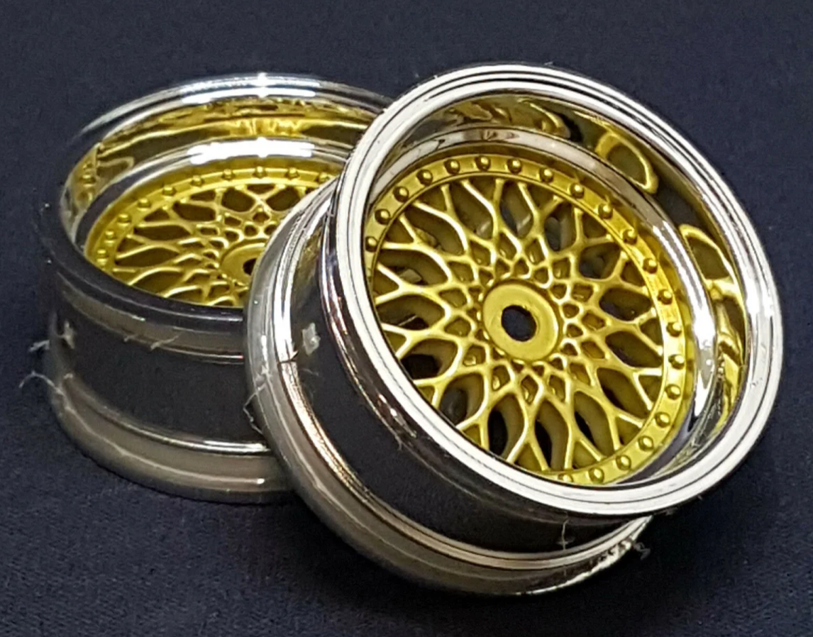 WHEELS 1:10 TW 26MM "CLASSIC BBS STYLE" CHROME / GOLD 6MM OFFSET 2 PIECES