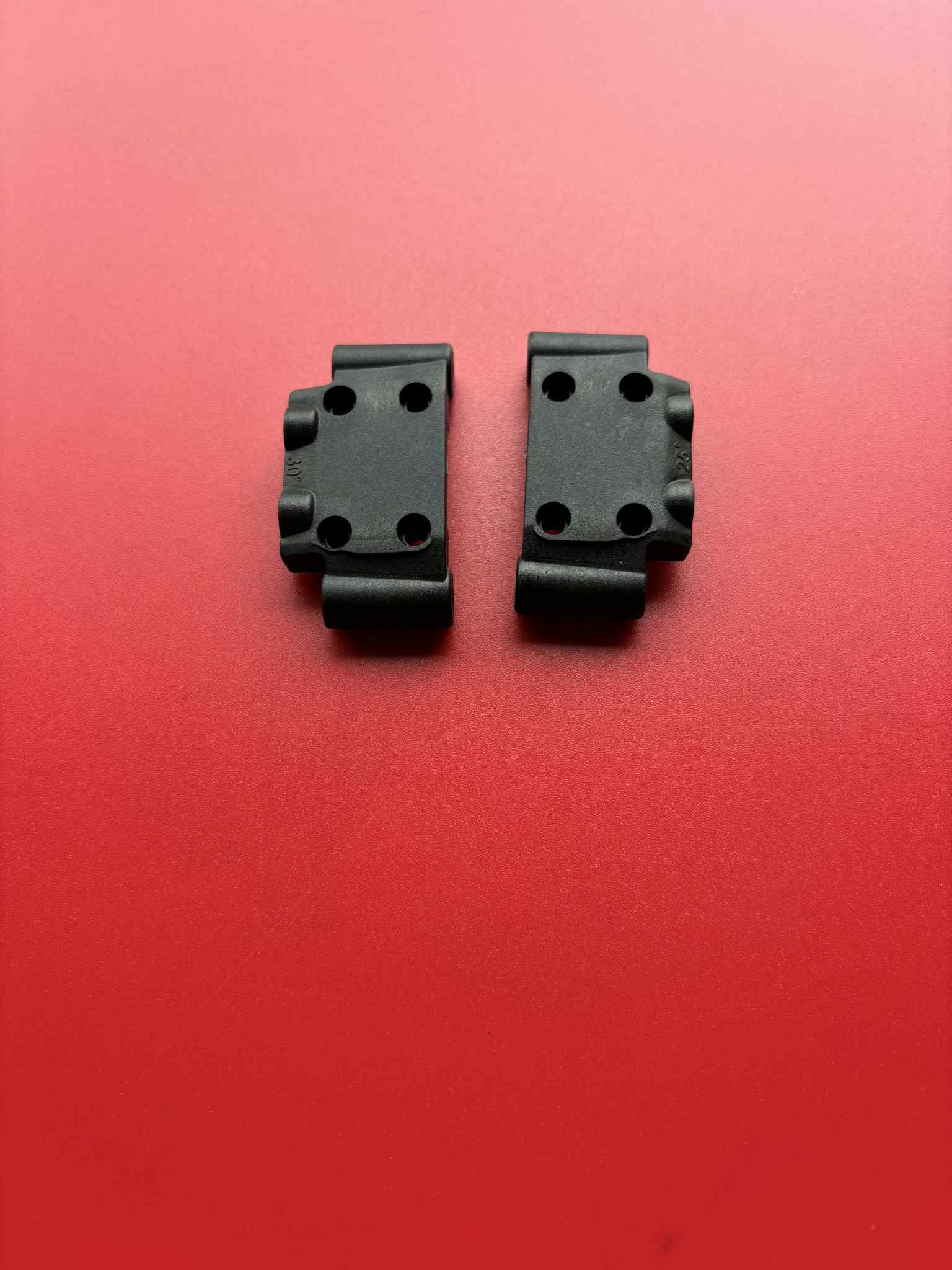 B-Five Bulkhead 25deg &amp; 30deg Black Will Fit RC10B5