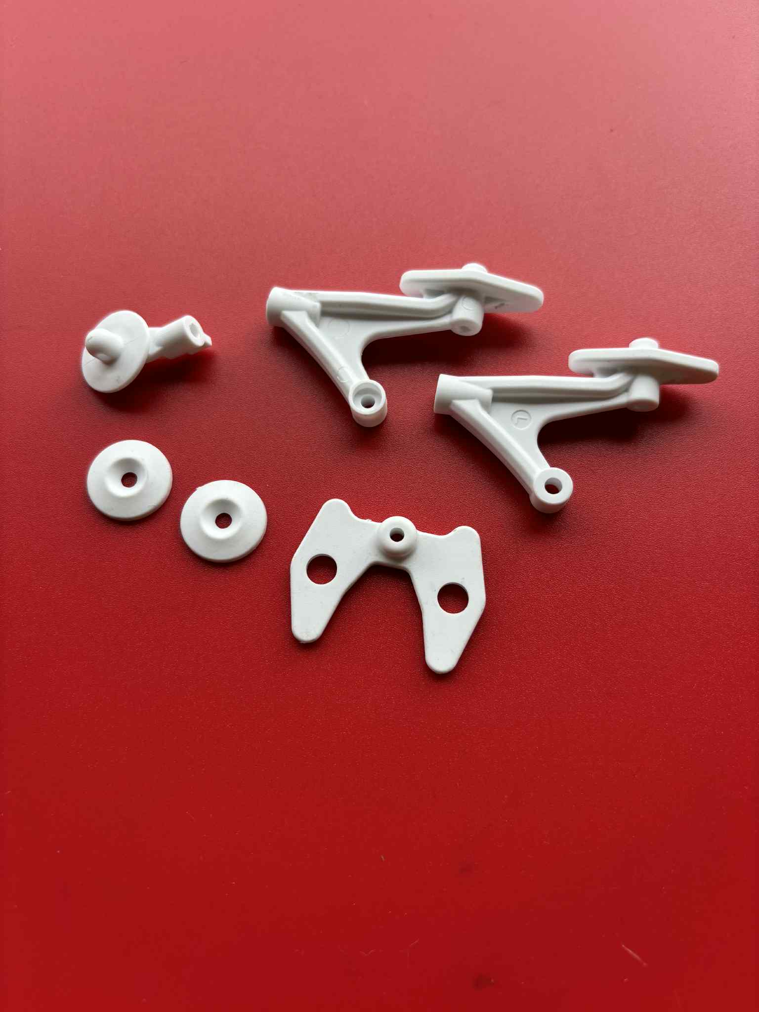 B-Five Rear Body Post &amp; Wing Mounts White Will Fit RC10B5