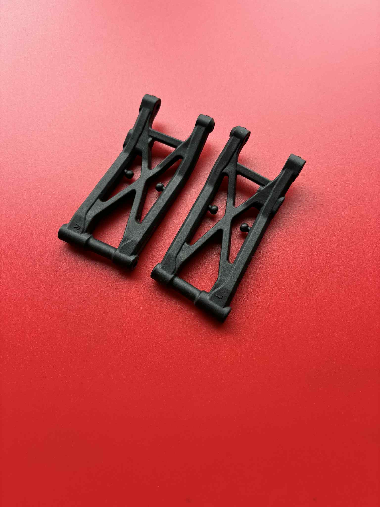 B-Five Rear Black Wishbones  Will Fit RC10B5