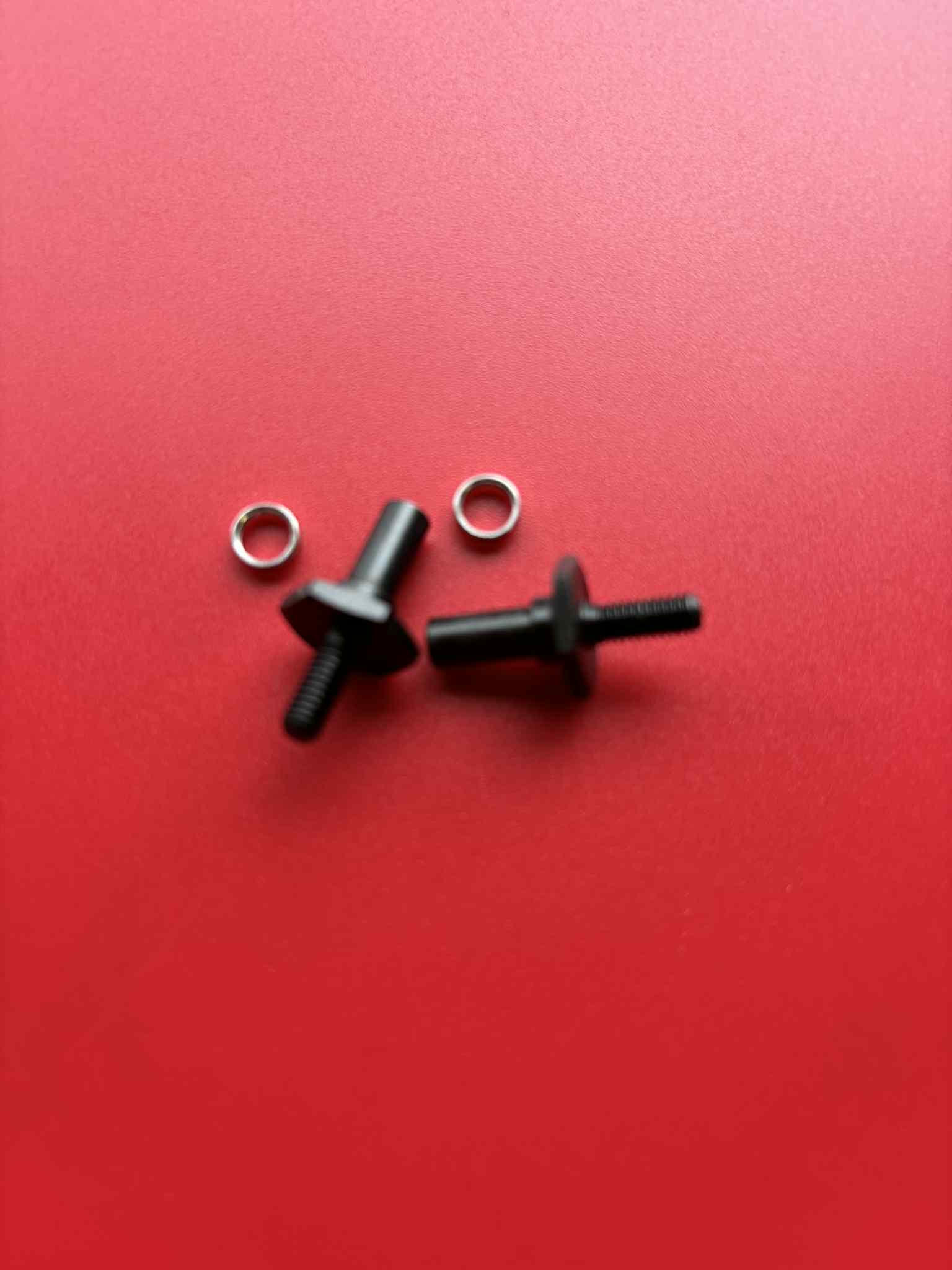 B-Five Front Wheel Axles &amp; Bearing Spacer Will Fit RC10B5