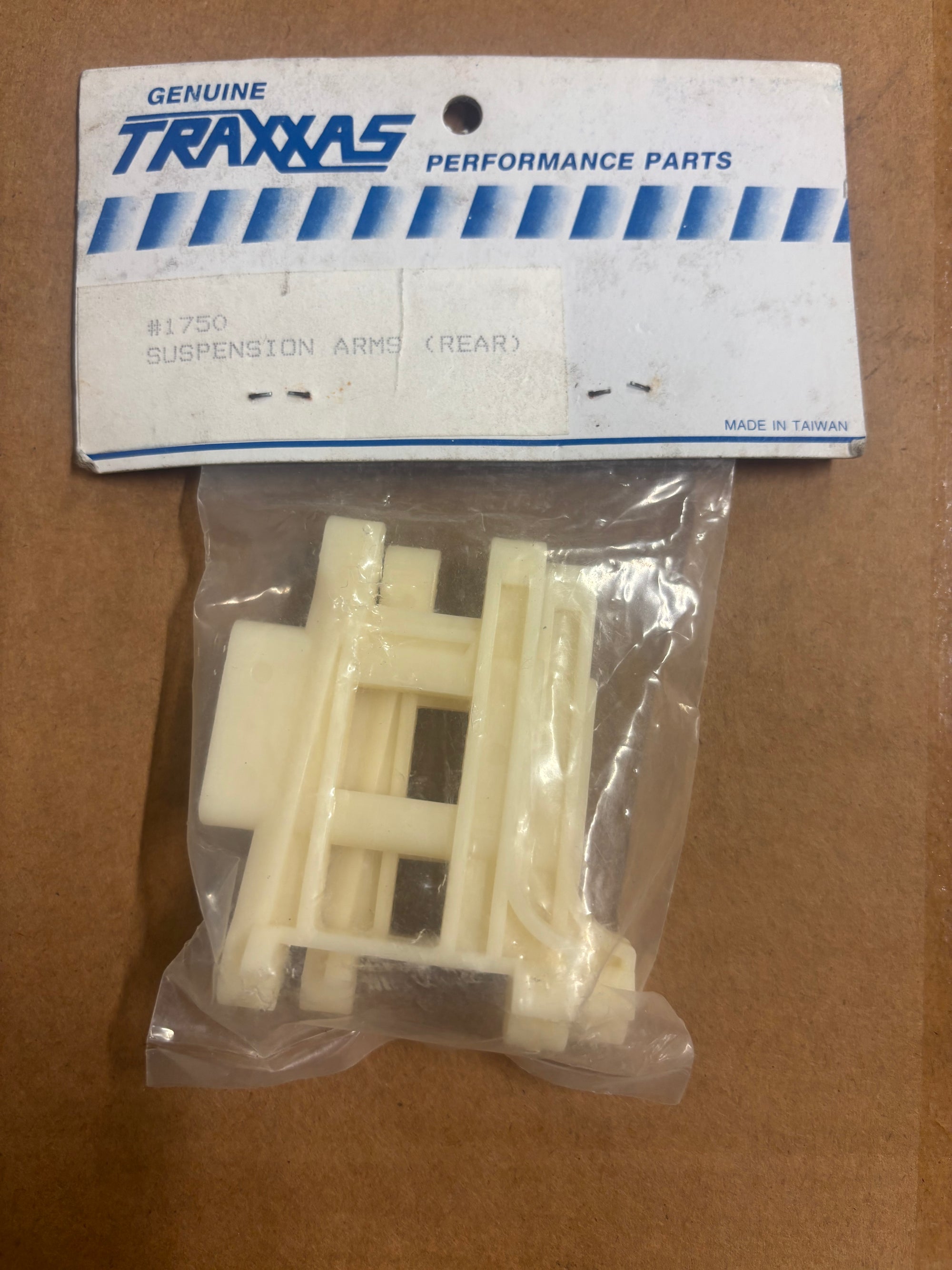 1750-SUSPENSION ARMS (REAR)